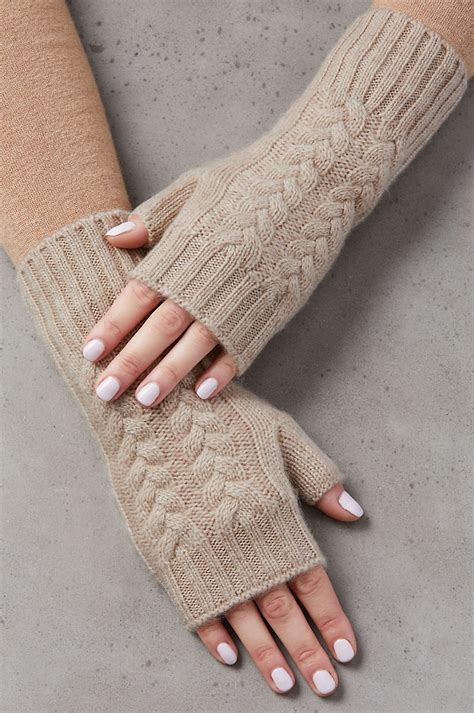 CHANEL Wool Cashmere Knit Fingerless Gloves Black